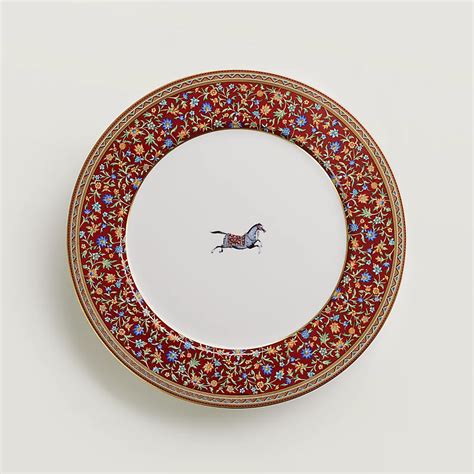 hermes deco dinner plates.